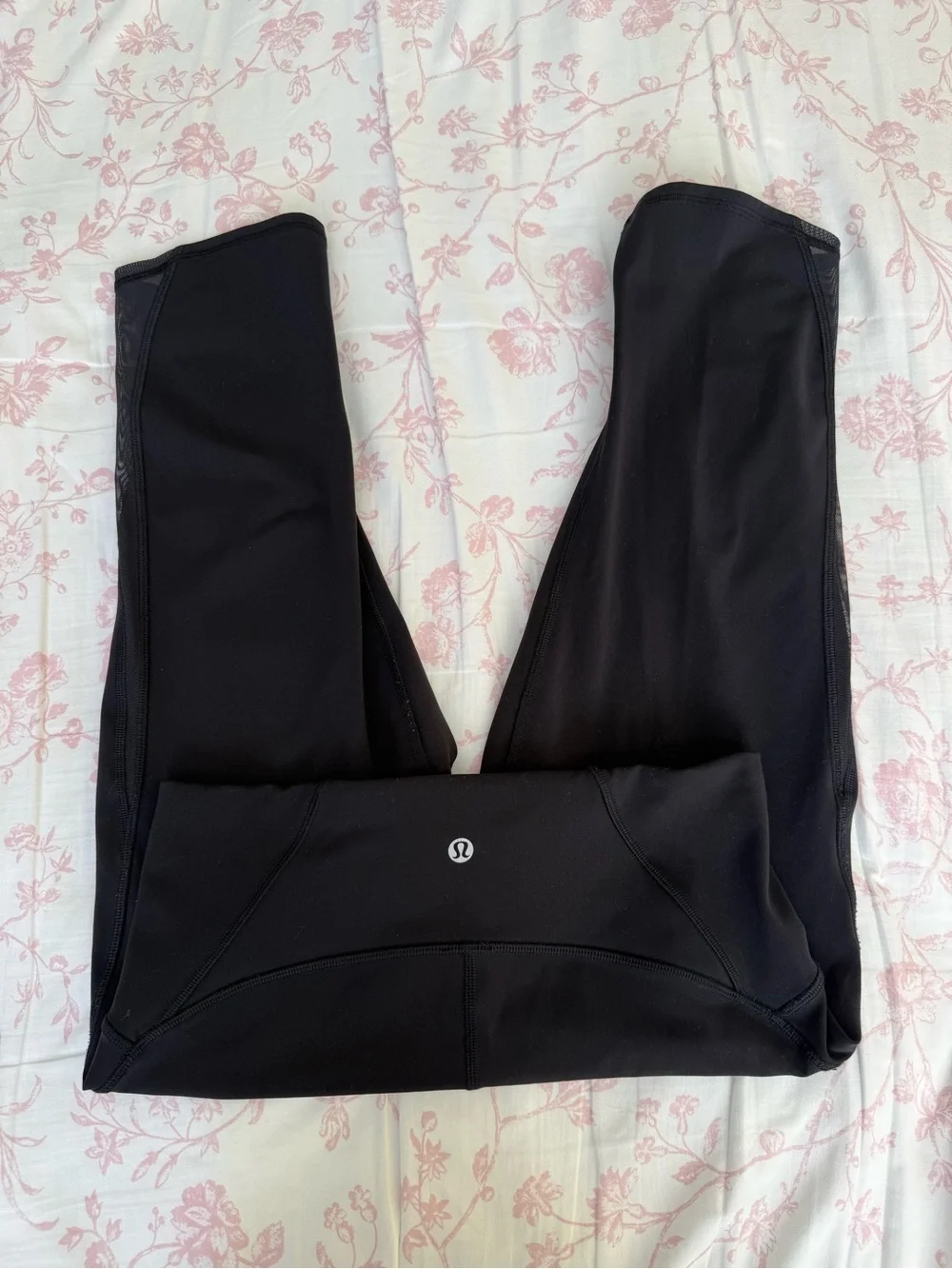 Black Lululemon Athletic Capri Leggings